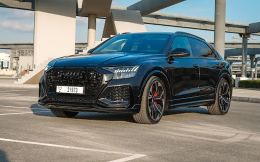 Audi RSQ8