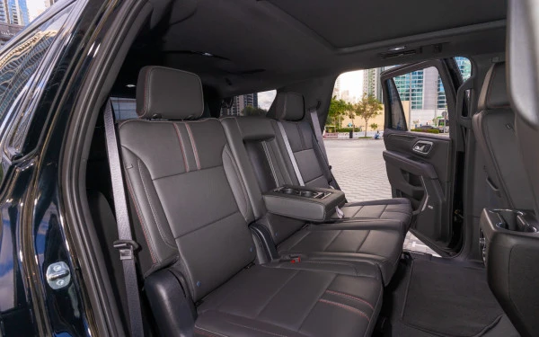  Black Chevrolet Tahoe RST Photo 8