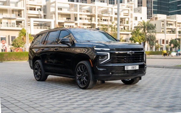  Черный Chevrolet Tahoe Photo 2