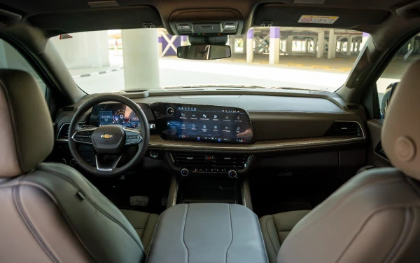  Black Chevrolet Tahoe Photo 14