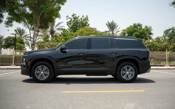  Черный Chevrolet Traverse Photo 9