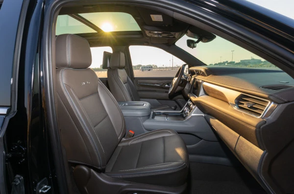  Черный GMC Yukon XL Photo 6