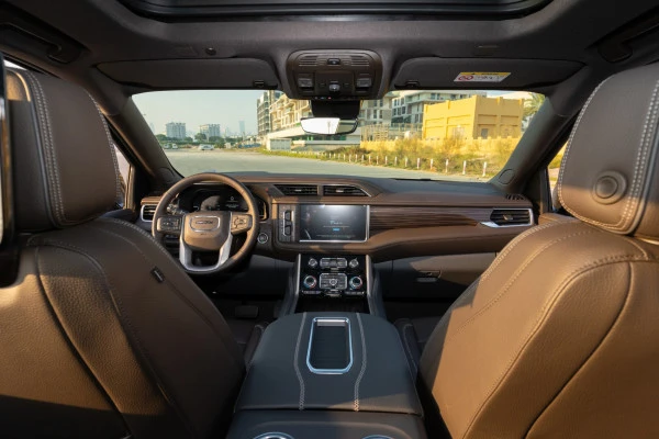  Черный GMC Yukon XL Photo 7