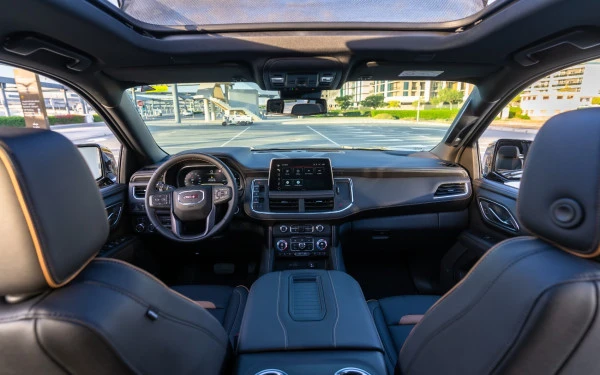  Black GMC Yukon AT4 Photo 7