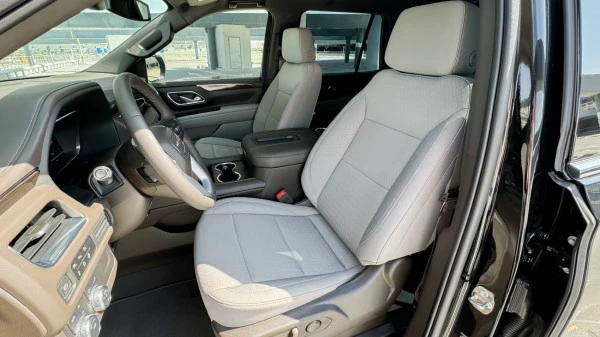  Black GMC Yukon Photo 5