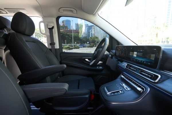  Черный Mercedes V300 Avantgarde Extra Long Photo 7