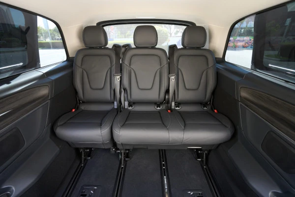  Черный Mercedes V300 Avantgarde Extra Long Photo 9