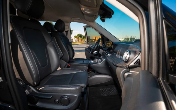  Черный Mercedes V300 Avantgarde Extra Long Photo 18