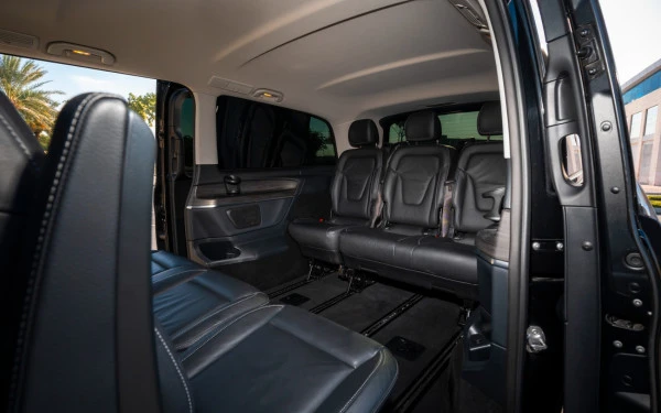  Черный Mercedes V300 Avantgarde Extra Long Photo 22