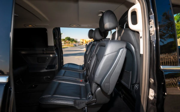  Черный Mercedes V300 Avantgarde Extra Long Photo 25