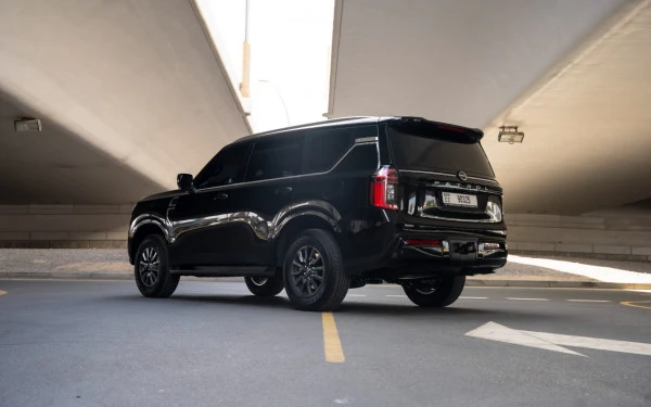  Черный Nissan Patrol Platinum V6 Photo 2