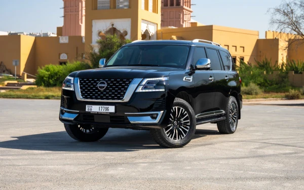  Black Nissan Patrol Photo 2