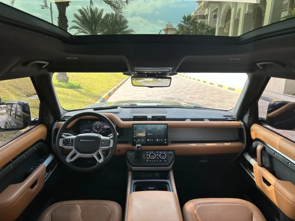  Черный Range Rover Defender HSE V6 Photo 3