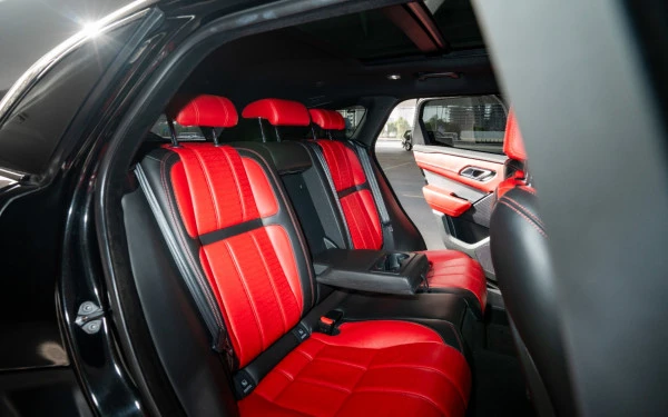  Черный Range Rover Velar Photo 22