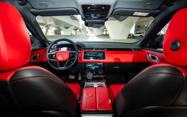  Черный Range Rover Velar Photo 23