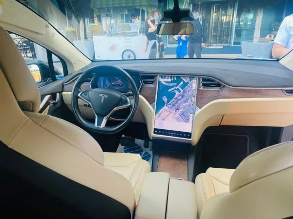  Черный Tesla Model X Photo 2