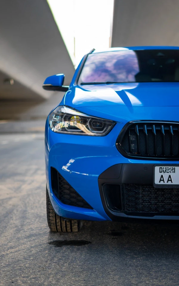  Синий BMW X2 Photo 2