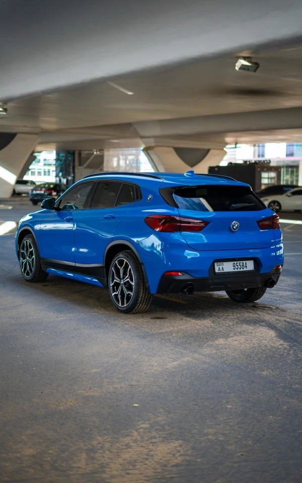  Синий BMW X2 Photo 6