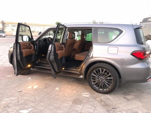  Темно-серый Infiniti QX 80 Photo 2