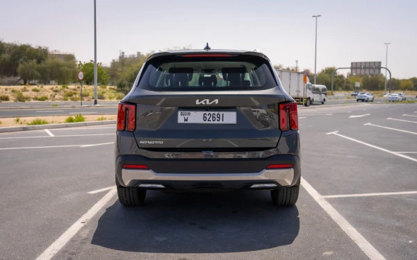  Dark Grey KIA Sorento Photo 3