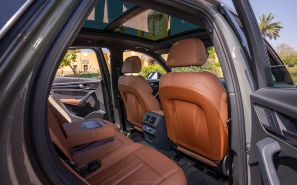  Grey Audi Q5 Photo 8