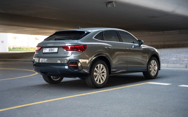  Grey Audi Q3 Sportback Photo 5