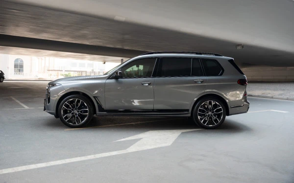  Grey BMW X7 40i Photo 2