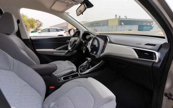  Grey Chevrolet Captiva Photo 7