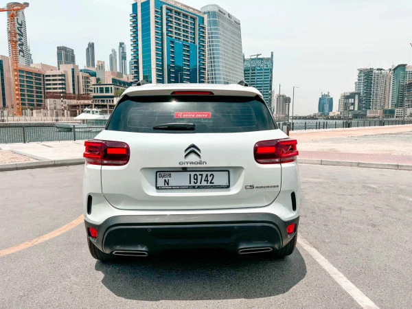  Белый Citroen C5 Aircross Photo 4