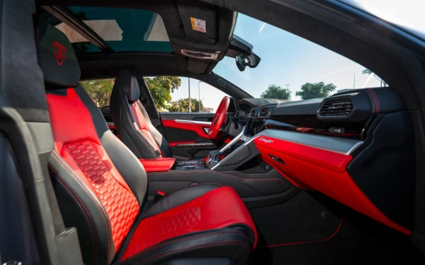  Grey Lamborghini Urus Photo 2