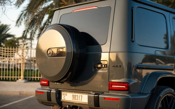  Серый Mercedes G63 AMG Photo 4