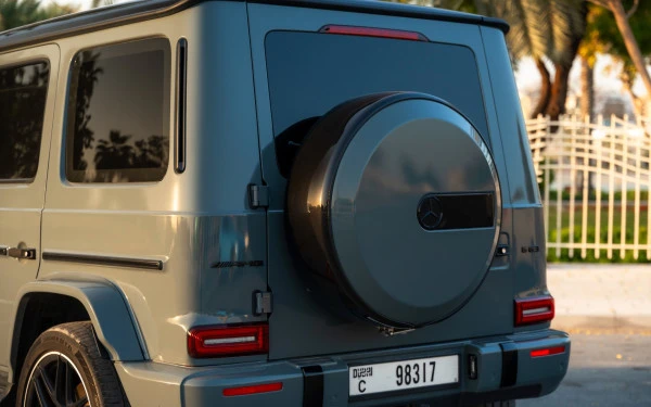  Серый Mercedes G63 AMG Photo 10