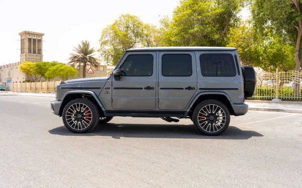  Серый Mercedes G63 AMG Photo 4
