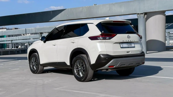  Pearl White Nissan Xtrail Photo 3