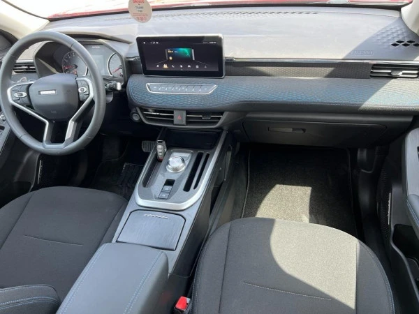  Red Haval Jolion Photo 4