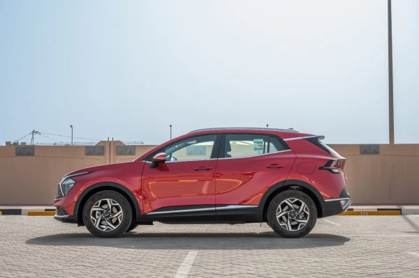  Красный KIA Sportage Photo 2