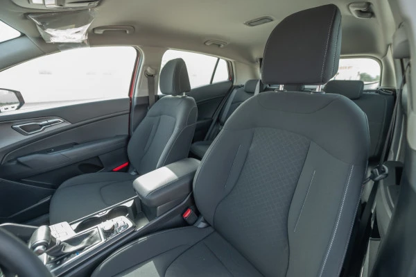  Красный KIA Sportage Photo 9