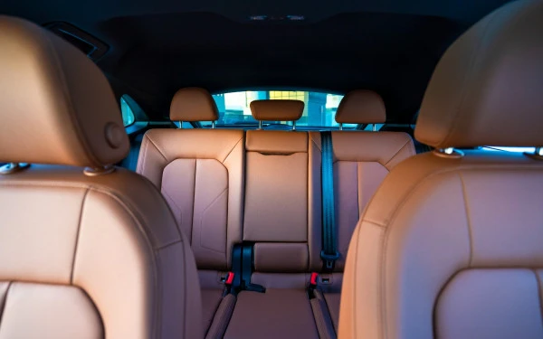  Серебро Audi Q3 Sportback Photo 8