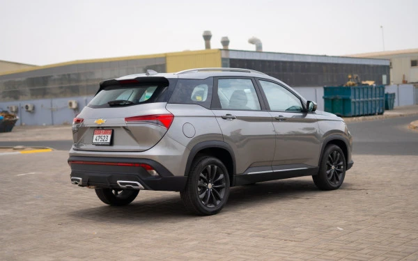  Серебро Chevrolet Captiva Photo 4