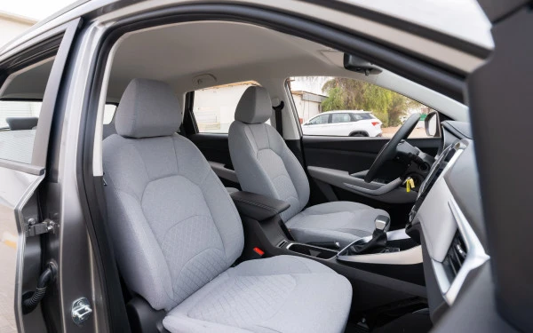  Серебро Chevrolet Captiva Photo 8