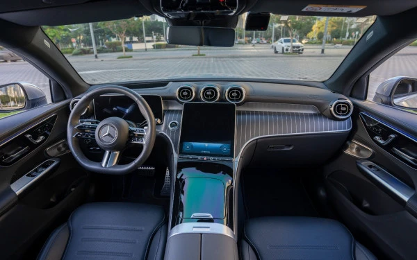  Silver Mercedes GLC 300 Photo 8