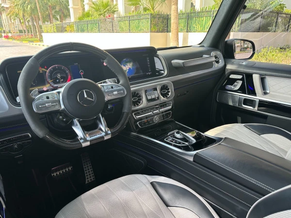  Белый серый Mercedes G63 AMG Photo 2