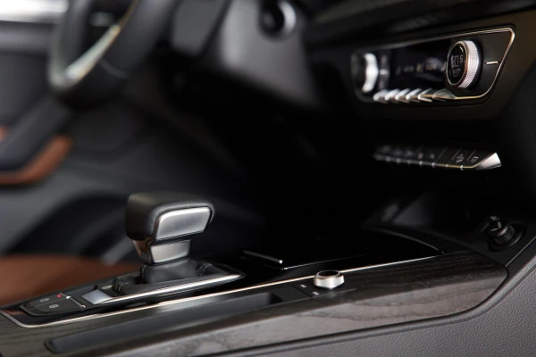  Белый Audi Q5 45TFSI quattro Photo 6