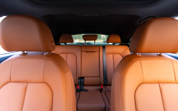  Белый Audi Q3 Sportback Photo 8