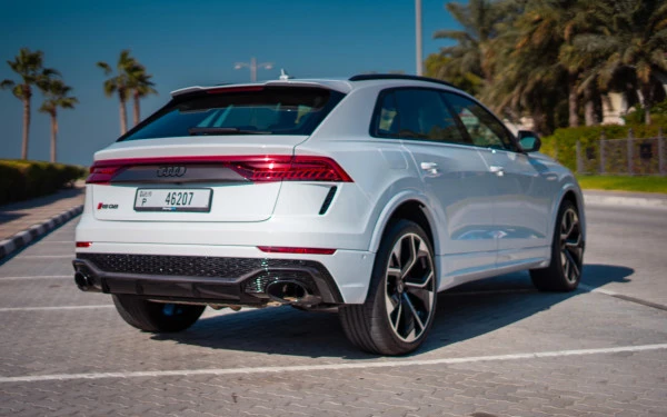  Белый Audi RSQ8 Photo 2