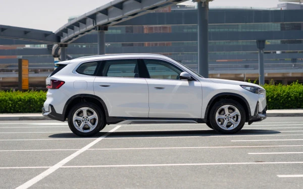  Белый BMW X1 Photo 3