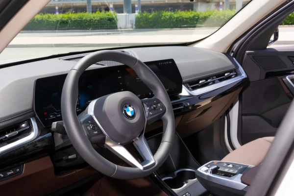  Белый BMW X1 Photo 7