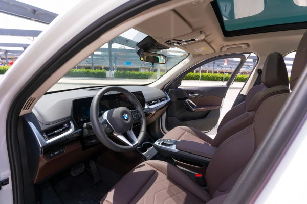  Белый BMW X1 Photo 8