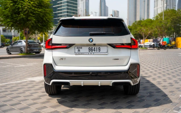  Белый BMW X1 Photo 7