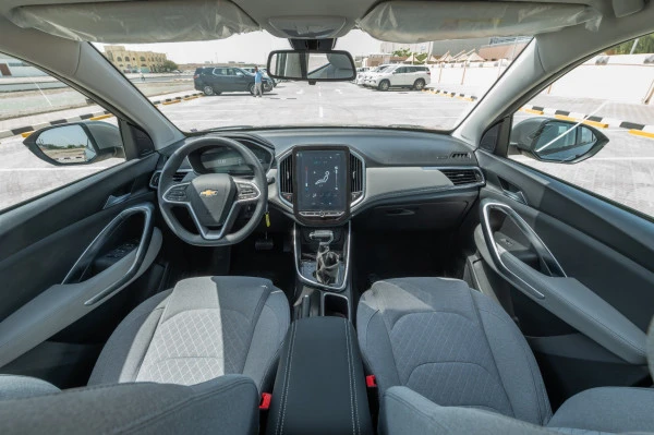  Белый Chevrolet Captiva Photo 4